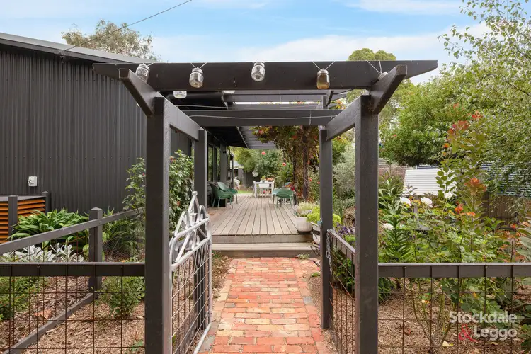 10 Raywood Avenue, Cowes VIC 3922
