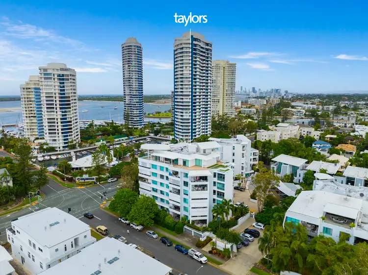 17 T/28 Bayview Street, Runaway Bay QLD 4216