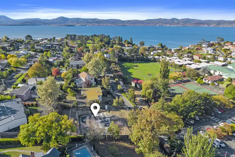 44 Fisher Avenue, Sandy Bay TAS 7005
