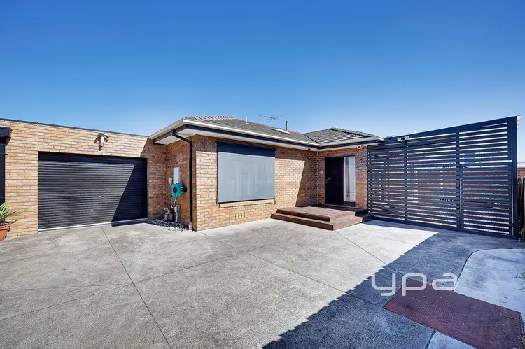 Main view of Homely unit listing, 15B Gordon Street, Tullamarine VIC 3043