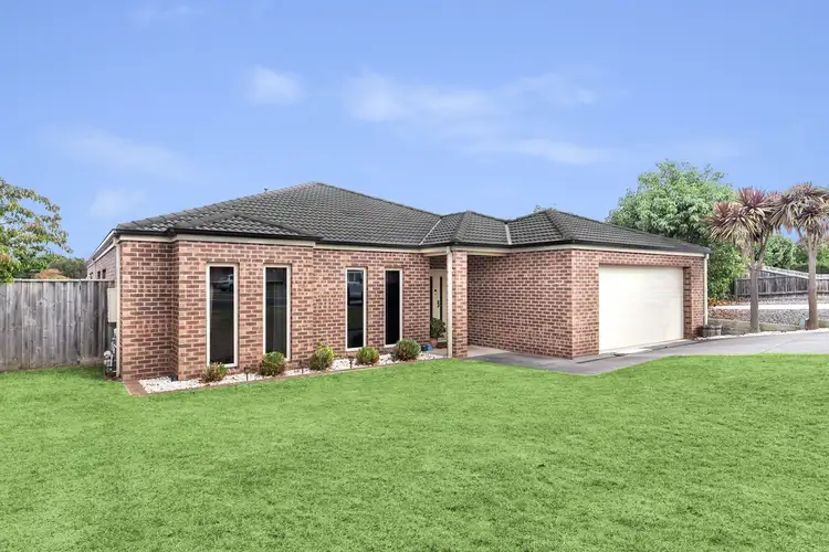 8 Chenoweth Court, Warrnambool VIC 3280