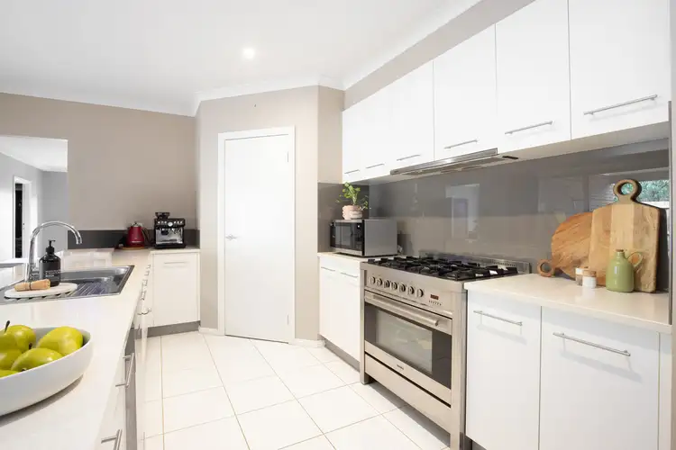 Sixth view of Homely house listing, 8 Chenoweth Court, Warrnambool VIC 3280