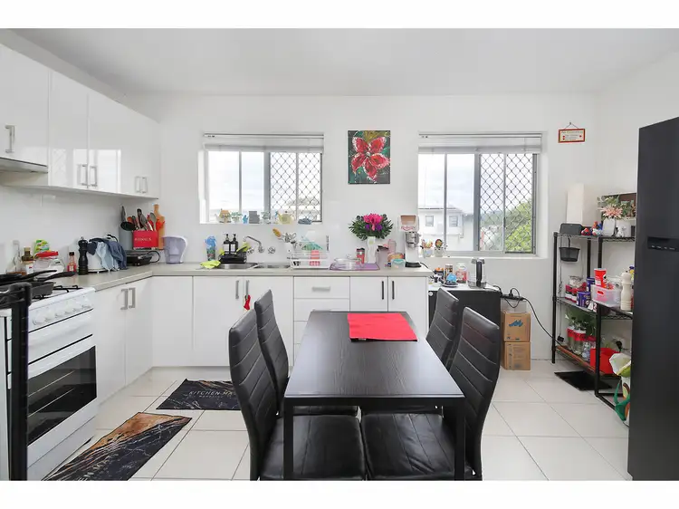Fifth view of Homely unit listing, 3/111 Park Road, Yeronga QLD 4104