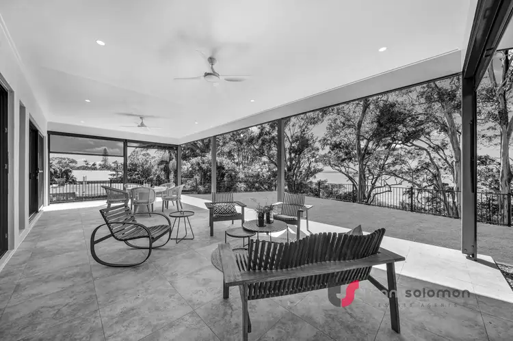 90 Broadwater Terrace, Redland Bay QLD 4165