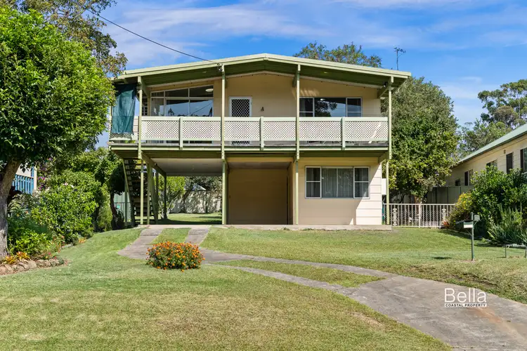 23 River Road, Lake Tabourie NSW 2539