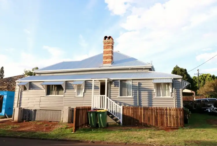 2/7 Raff Street, North Toowoomba QLD 4350
