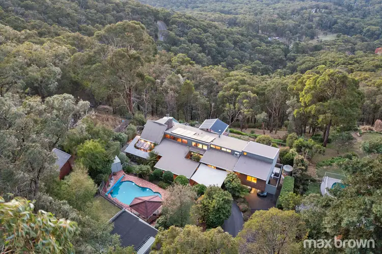 8 William Street, Kalorama VIC 3766