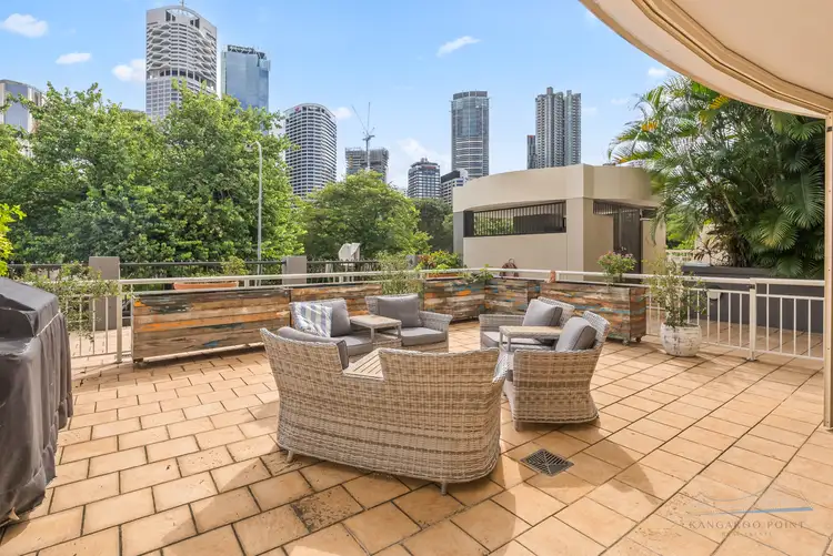 229/36 MacDonald Street, Kangaroo Point QLD 4169