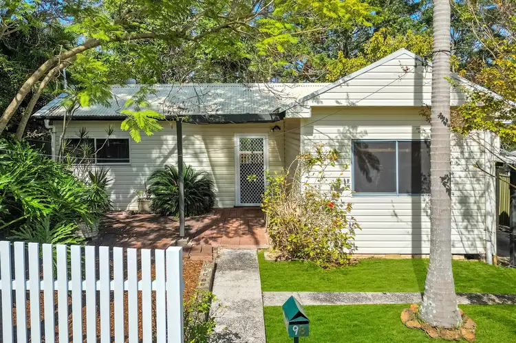 98 Berrys Head Road, Wyoming NSW 2250