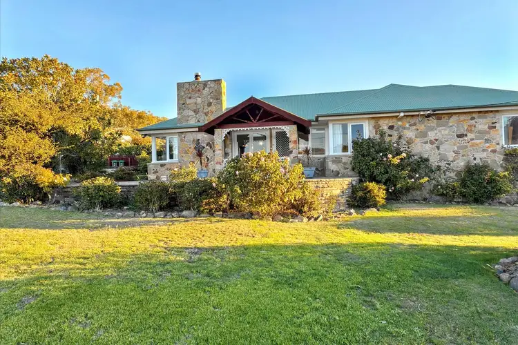 15 Granville Avenue, Geilston Bay TAS 7015