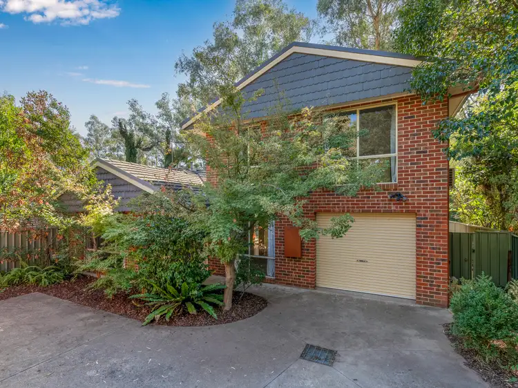 Main view of Homely townhouse listing, 2/152 Rowan Street, Wangaratta VIC 3677