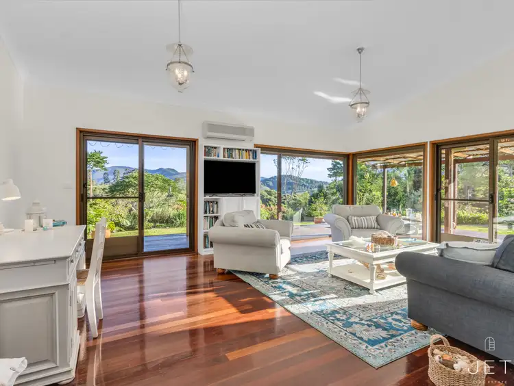 5 Toon Close, Uki NSW 2484