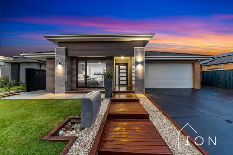 10 Glendora Avenue, Clyde VIC 3978
