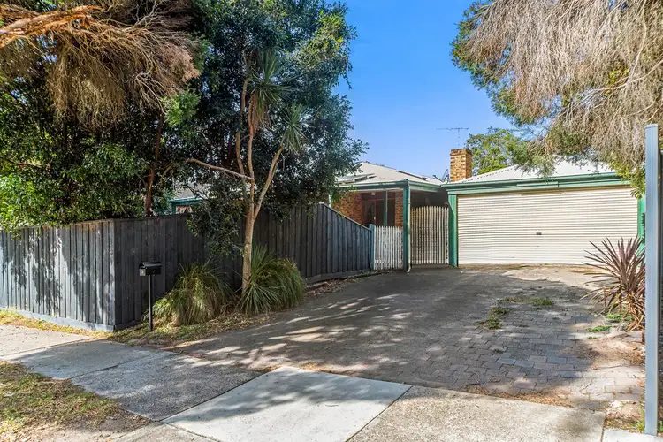 13 Moorhen Crescent, Carrum Downs VIC 3201