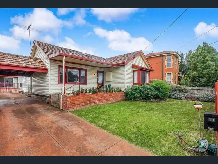 11 Hutchison Street, Niddrie VIC 3042