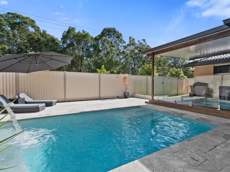 5 Parker Court, Wakerley QLD 4154