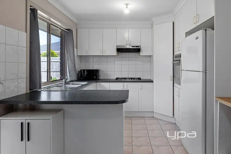 Sixth view of Homely house listing, 2/9 Chircop Close, Sydenham VIC 3037