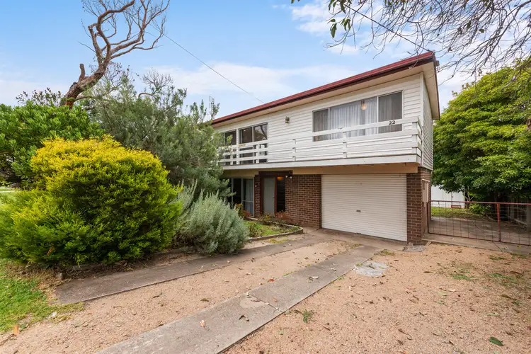 22 Lakeside Drive, Lake Tyers Beach VIC 3909