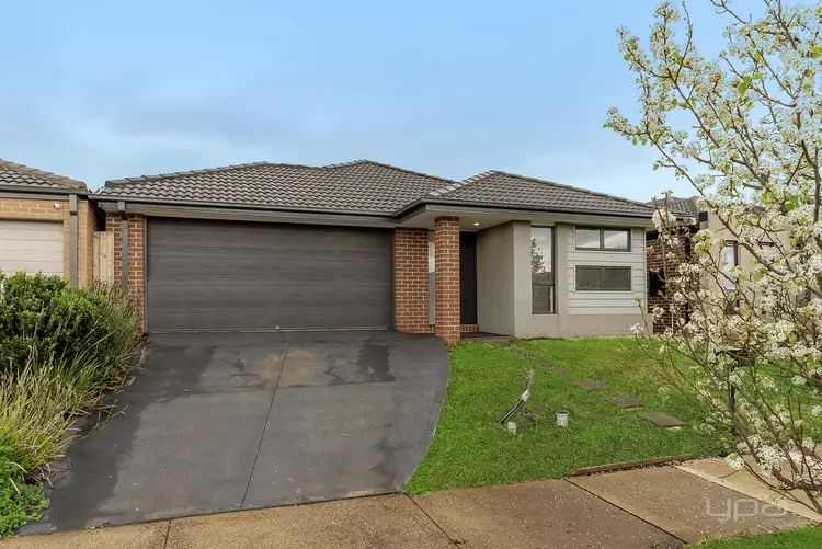 17 Corbet Street, Weir Views VIC 3338