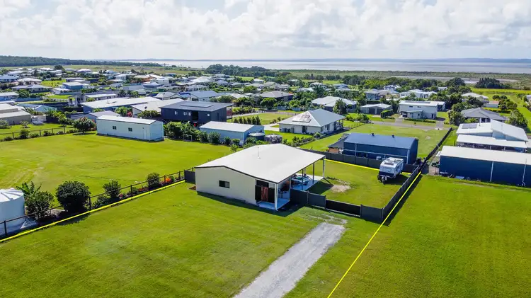 13 Windjammer, River Heads QLD 4655