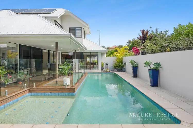 16 Headland Drive, Noosaville QLD 4566