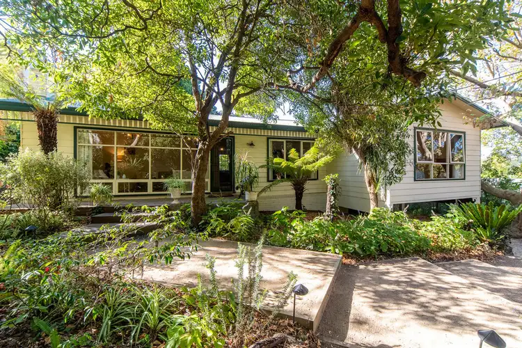 5 Ti-Tree Lane, Mount Eliza VIC 3930
