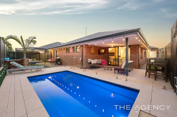 30 Hydrangea Road, Treeby WA 6164