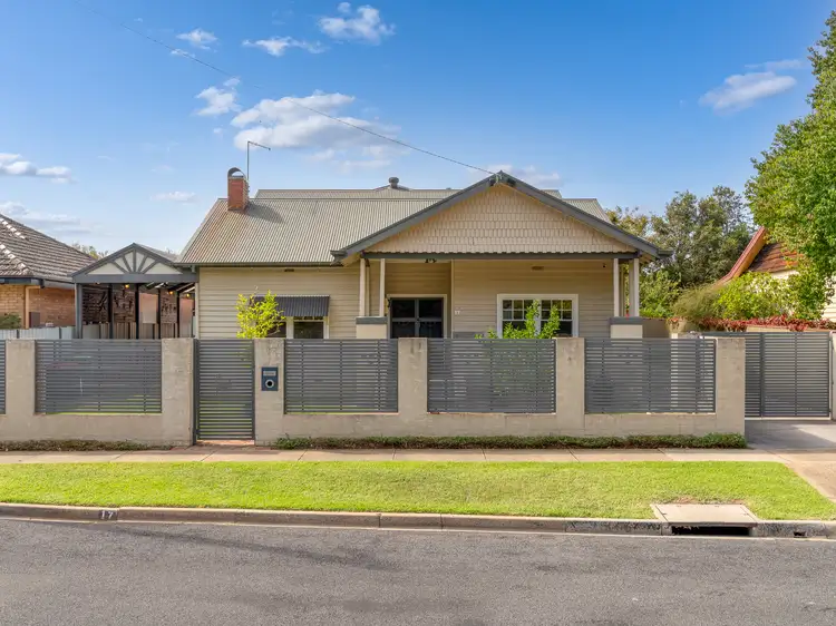 17 Graham Avenue, Wangaratta VIC 3677
