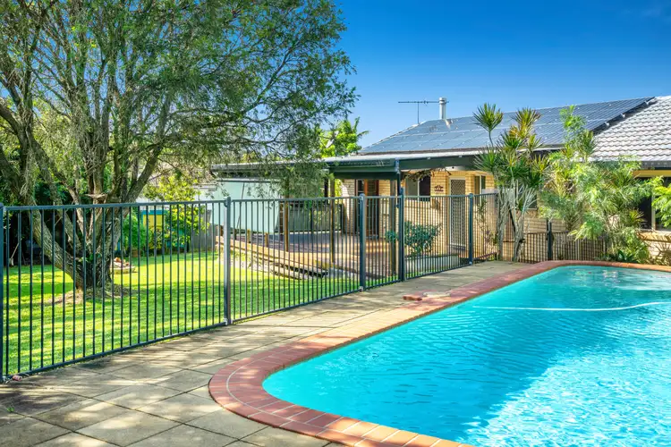 11 Lavelle Court, Clontarf QLD 4019
