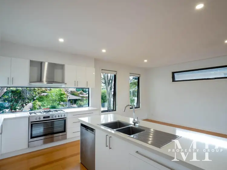 24 Mount View Road, Rosebud VIC 3939