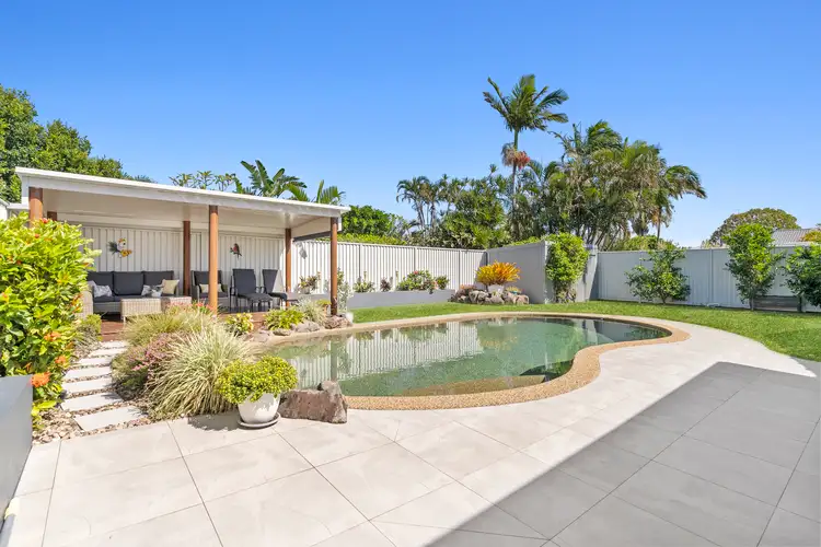 98 Mountain View Avenue, Burleigh Waters QLD 4220