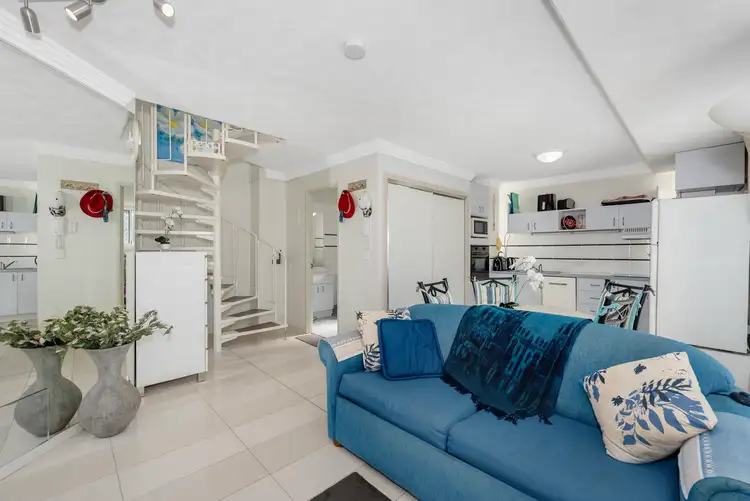 18/13-15 Anne Avenue, Broadbeach QLD 4218