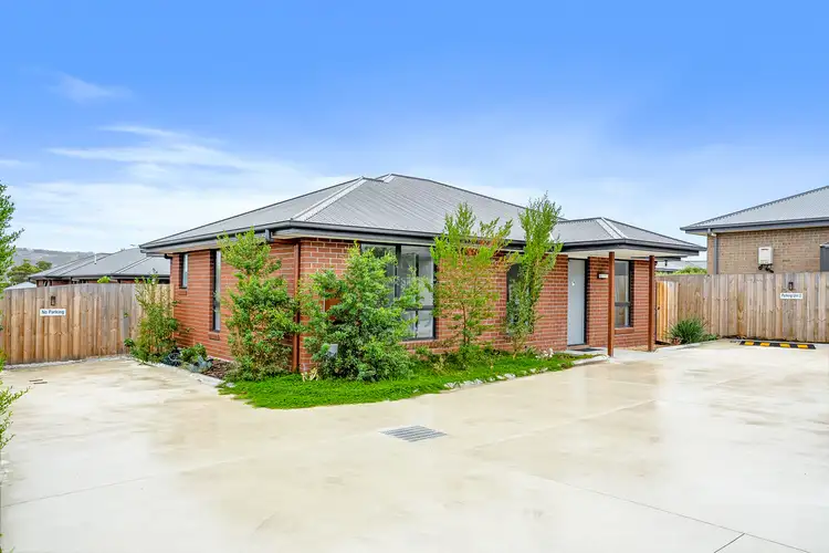 2/15 Highgrove Road, Rokeby TAS 7019