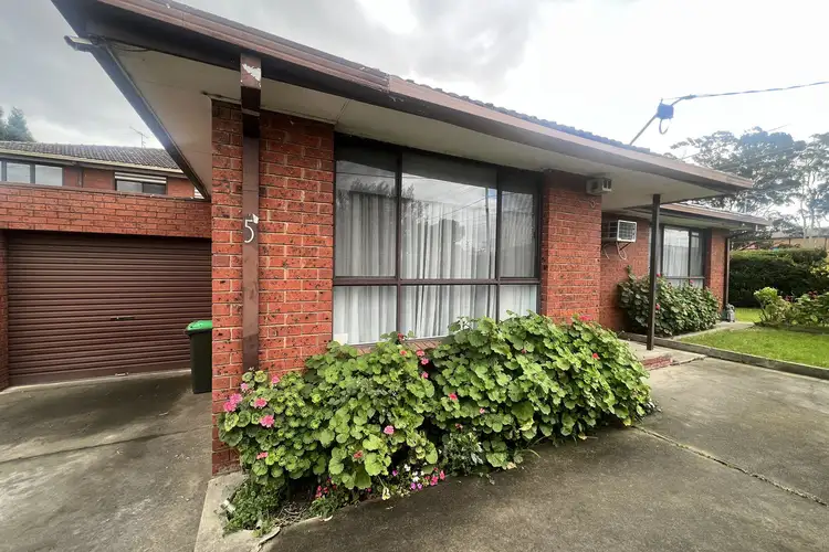 5 Long Street, Reservoir VIC 3073