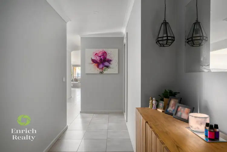 Second view of Homely house listing, 3 Peppermint Close, Trafalgar VIC 3824