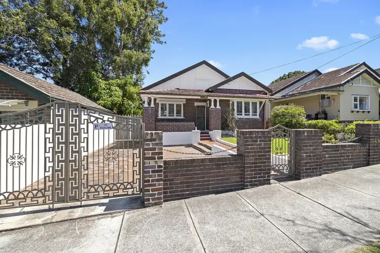 2 Paisley Road