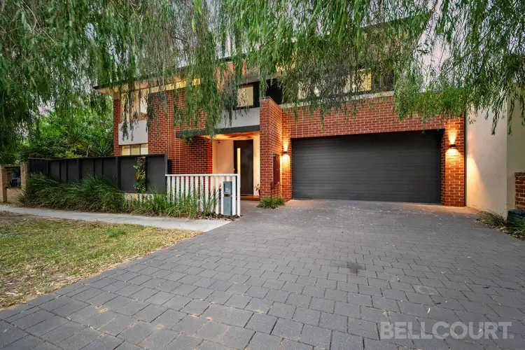 2A Stuart Street
