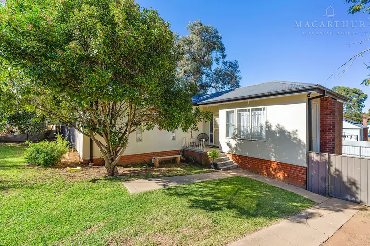 155 Macleay Street, Mount Austin NSW 2650