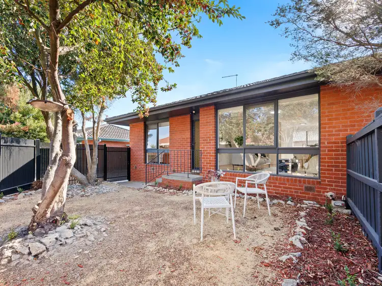 4/20 Lucerne Avenue, Mornington VIC 3931