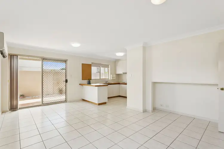 Fourth view of Homely townhouse listing, 28/3 Hocking Parade, Sorrento WA 6020