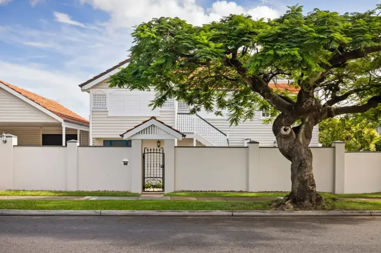 15 Manson Road, Hendra QLD 4011