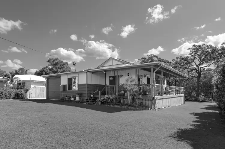 25 Ark Royal Drive, Cooloola Cove QLD 4580