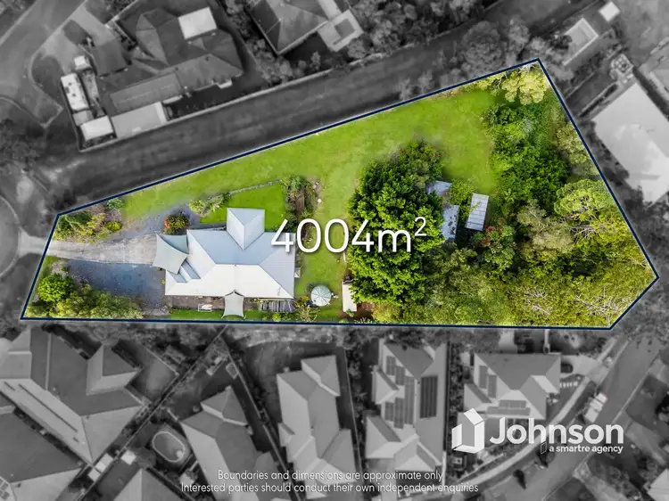 8 Bark Court, Maudsland QLD 4210