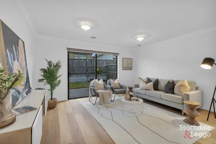 43 Chesney Circuit, Clyde VIC 3978