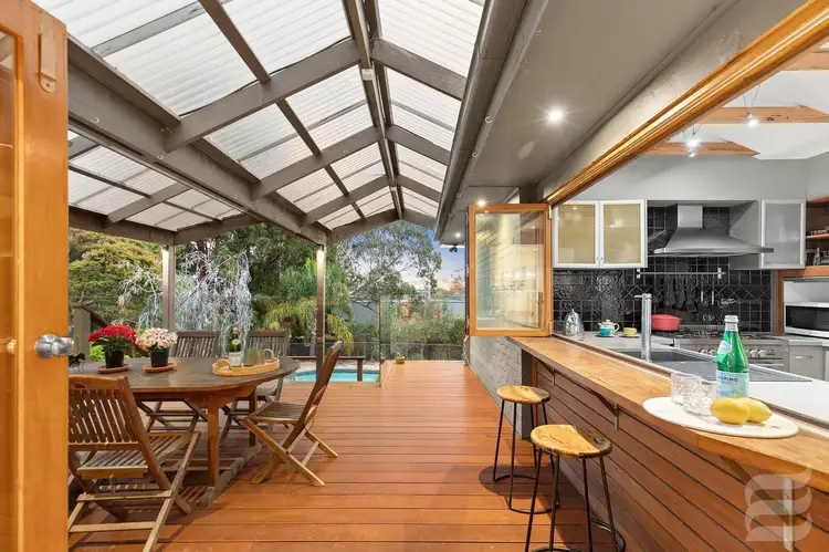 22 McGown Road, Mount Eliza VIC 3930