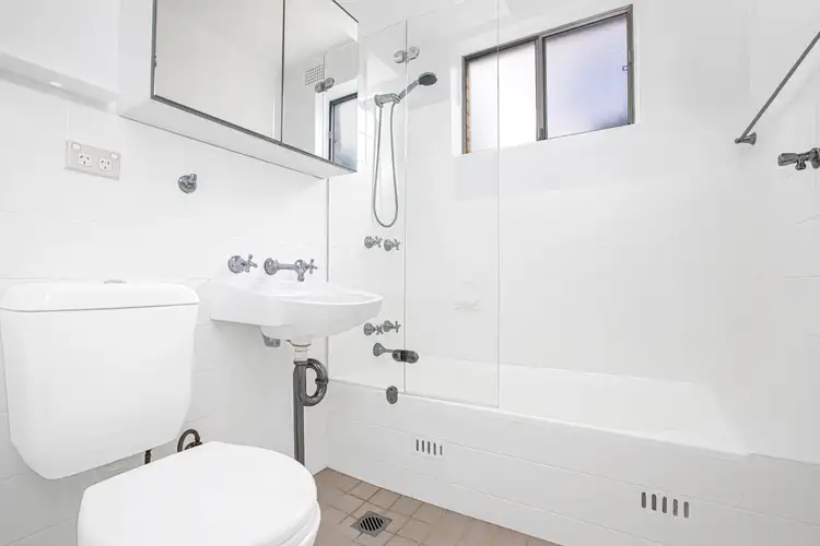 Third view of Homely apartment listing, 12/6 Trafalgar Street, Crows Nest NSW 2065