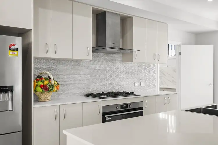 94 Cross Street, Tahmoor NSW 2573
