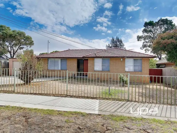 25 Snaefell Crescent, Gladstone Park VIC 3043