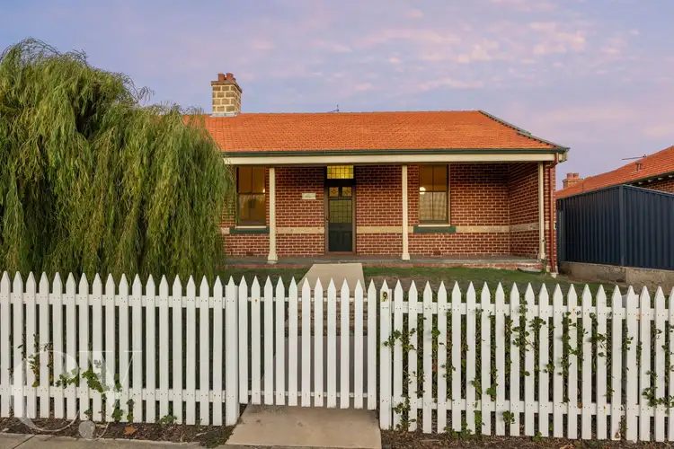 9/2 Burt Street, Fremantle WA 6160