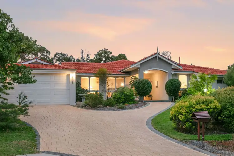 1 Yagoona Street, Duncraig WA 6023